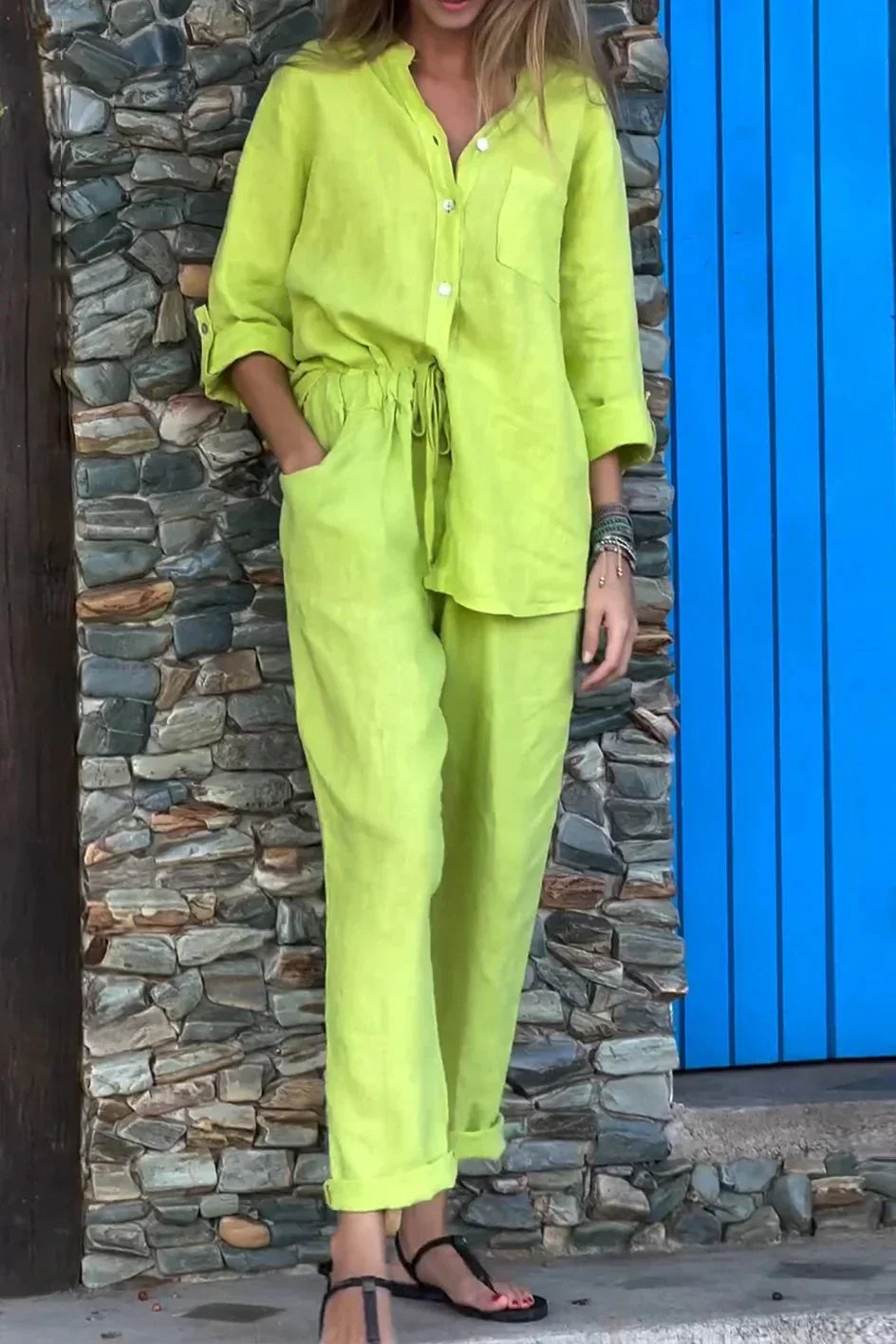 Alyson - V-Neck Top & Lounge Pants Set