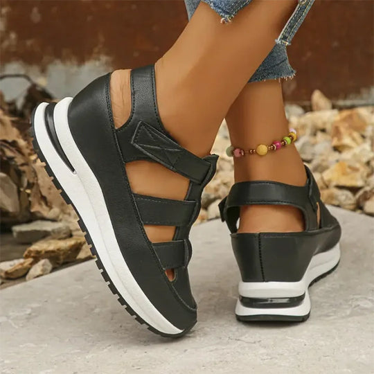 Liva - Closed-toe Sneaker Sandals